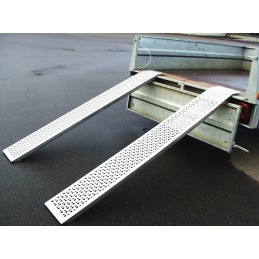 Rampe de chargement 400 kg sans bord L. 1500 mm l. surfaces roulement 195 mm largeur des rails 215 mm